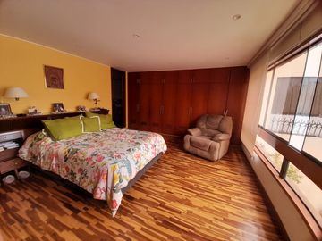 VENDO CASA EN CONDOMINIO EN LA CAPULLANA CERCA A PARQUE