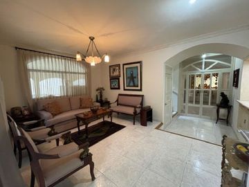 VENTA DE HERMOSA CASA EN PRADO VALLEJO, TLALNEPANTLA  ❗❗❗