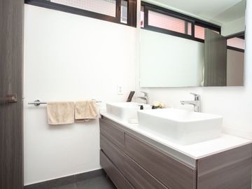 Departamento de 184m2, Tres Recamaras con Balcon. ¡Vive en el Corazón de la Elegancia y el Lujo en Neuchatel Cuadrante Polanco!