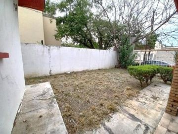 CASA EN VENTA RIO MISSOURI 306 UNA PLANTA PARA REMODELAR