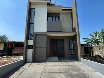 Rumah Ready 2 Lantai Di BSD CITY Shm Dijual Murah, Perumahan Syariah Nego