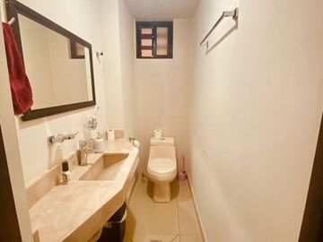 CASA EN VENTA ZONA SUR MONTERREY  DEL PASEO RESIDENCIAL  REMODELADA ZONA TECMILENIO