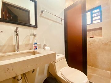 CASA EN VENTA ZONA SUR MONTERREY  DEL PASEO RESIDENCIAL  REMODELADA ZONA TECMILENIO