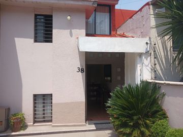 CASA EN VENTA EN CIUDAD BRISAS