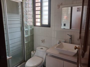 CASA EN VENTA EN CIUDAD BRISAS