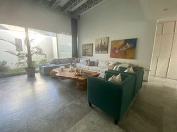 Casa en colonia cerrada, con alberca, totalmente equipada...
