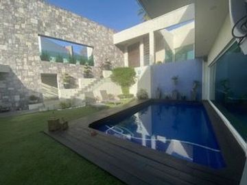 Casa en colonia cerrada, con alberca, totalmente equipada...
