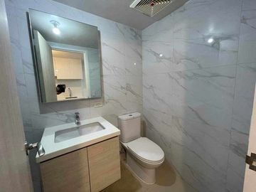 For Sale 1Bedroom Loft Type in Mandani Bay Suites Tower2,Mandaue City