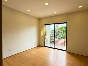 Brand New Duplex with Roof Deck for Sale in Vista Verde Village, Cainta