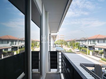 เฟอร์ครบพร้อมอยู่ ✨ บ้านเดี่ยว เพฟ รามอินทรา - วงแหวน / 3 ห้องนอน (ขาย), Pave Ramintra - Wongwaen / Detached House 3 Bedrooms (FOR SALE) TAN574