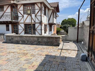 Vendo casa en la Mitad del Mundo