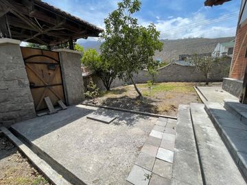 Vendo casa en la Mitad del Mundo