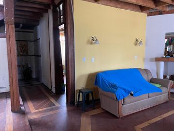 Vendo casa en la Mitad del Mundo