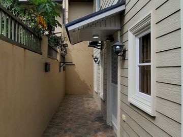 Furnished House and Lot for Sale in Clark Manor!