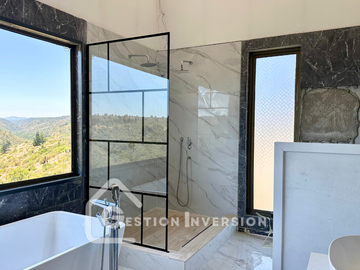 Venta Parcela con Casa en condominio Santa Maria