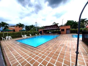 VENDO APARTAMENTO EN EL CONJUNTO RESIDENCIAL ENTREPARQUES CONDOMINIO CLUB  DE LA CIUDAD DE CALI