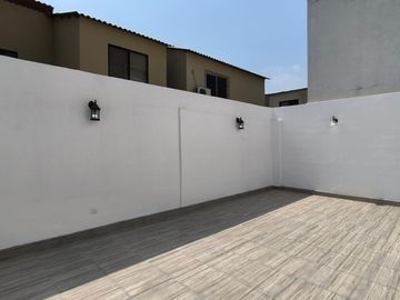Venta Casa Villa Club, cerca de Plaza Pacifico, Av Leon Febres Cordero, Guayaquil