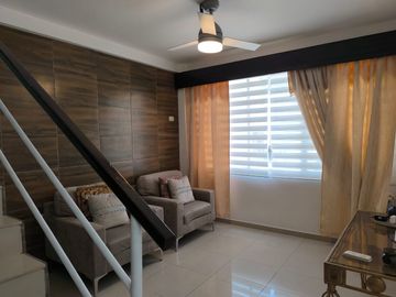 Venta Casa Villa Club, cerca de Plaza Pacifico, Av Leon Febres Cordero, Guayaquil