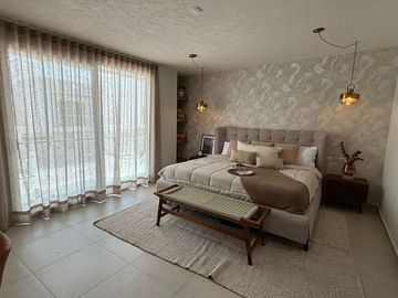 CASA EN VENTA CON 4 REC Y SALA TV, LA VISTA RESIDENCIAL, MOD. CASTELLO, QUERETARO, QRO.