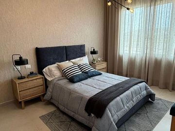 CASA EN VENTA CON 4 REC Y SALA TV, LA VISTA RESIDENCIAL, MOD. CASTELLO, QUERETARO, QRO.