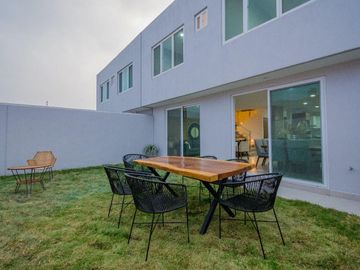 CASA EN VENTA CON 4 REC Y SALA TV, LA VISTA RESIDENCIAL, MOD. CASTELLO, QUERETARO, QRO.