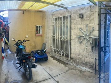Venta de Casa GEO de 2 Recamaras, 2 Niveles, Ubicado en CHICOLOAPAN Estado de México.