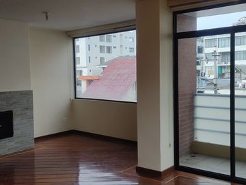 Venta de Departamento Calle Portete y Eloy Alfaro - $128.000 negociables