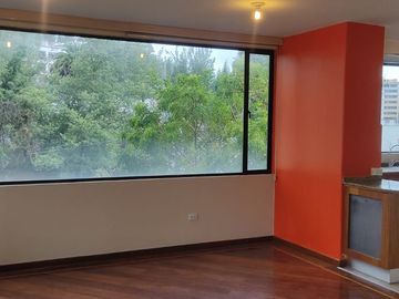 Venta de Departamento Calle Portete y Eloy Alfaro - $128.000 negociables