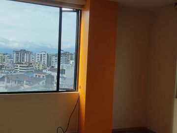 Venta de Departamento Calle Portete y Eloy Alfaro - $128.000 negociables