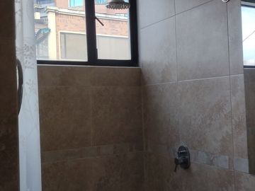 Venta de Departamento Calle Portete y Eloy Alfaro - $128.000 negociables