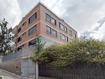 Venta de Departamento Calle Portete y Eloy Alfaro - $128.000 negociables