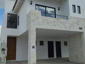 SE VENDE CASA en Candora