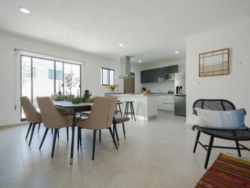 CASA EN VENTA, LA VISTA RESIDENCIAL 3 REC C/U BAÑO PRIVADO, JARDIN GRANDE, MOD. SCORDIA, QUERETARO
