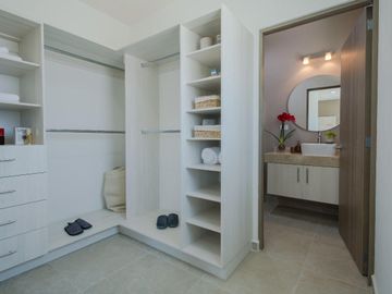CASA EN VENTA, LA VISTA RESIDENCIAL 3 REC C/U BAÑO PRIVADO, JARDIN GRANDE, MOD. SCORDIA, QUERETARO