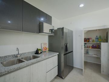 CASA EN VENTA, LA VISTA RESIDENCIAL 3 REC C/U BAÑO PRIVADO, JARDIN GRANDE, MOD. SCORDIA, QUERETARO