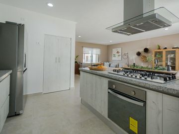 CASA EN VENTA, LA VISTA RESIDENCIAL 3 REC C/U BAÑO PRIVADO, JARDIN GRANDE, MOD. SCORDIA, QUERETARO