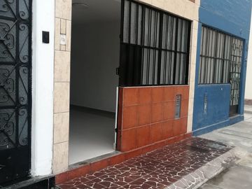 VENTA DE CASITA DE 4 PISOS A.C.159 M2 SUPER CENTRICO.