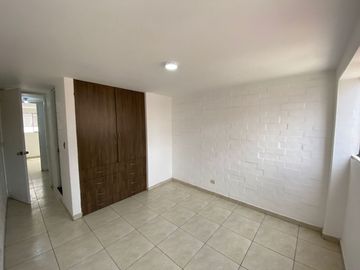 VENTA DE CASITA DE 4 PISOS A.C.159 M2 SUPER CENTRICO.