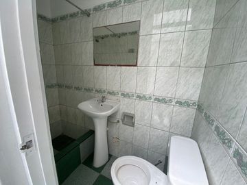 VENTA DE CASITA DE 4 PISOS A.C.159 M2 SUPER CENTRICO.