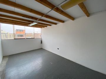 VENTA DE CASITA DE 4 PISOS A.C.159 M2 SUPER CENTRICO.