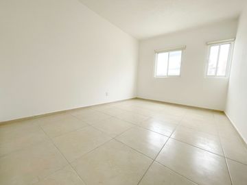 Casa en La Vista con estilo Californiano y estacionamientos techados