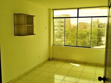 Hermosa Casa En Venta - Avenida Canta Callao