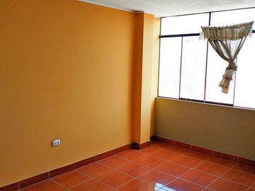 Hermosa Casa En Venta - Avenida Canta Callao
