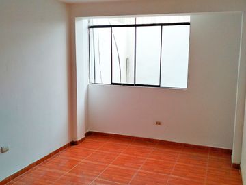 Hermosa Casa En Venta - Avenida Canta Callao