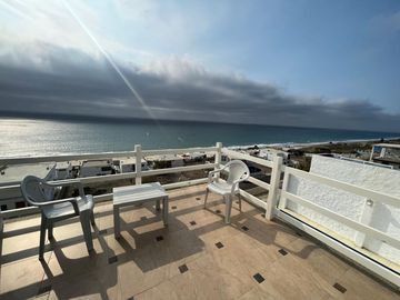 casa de venta frente al mar en manta zona sur