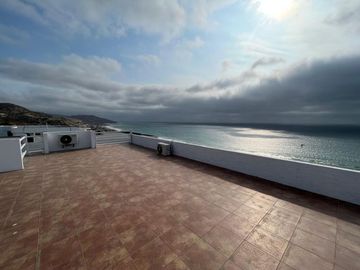 casa de venta frente al mar en manta zona sur