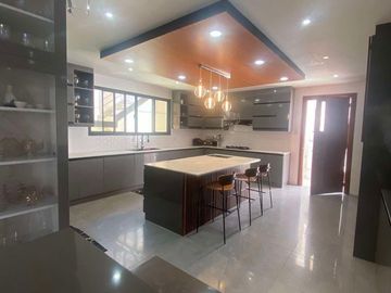6 Bedrooms House and Lot with Indoor Pool for Sale in Highlands Pointe II, Rizal
