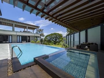 HIGH-END House and Lot for Sale in Valley Golf Subdivision, Rizal WITH SOLAR PANELS