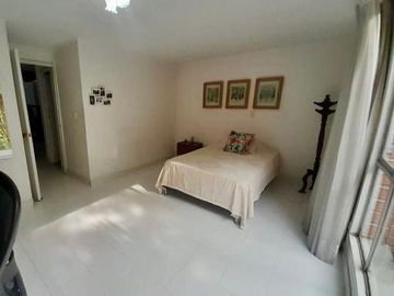 ¡OPORTUNIDAD! APARTAMENTO DÚPLEX EN EL POBLADO – MEDELLÍN