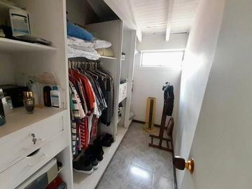 ¡OPORTUNIDAD! APARTAMENTO DÚPLEX EN EL POBLADO – MEDELLÍN
